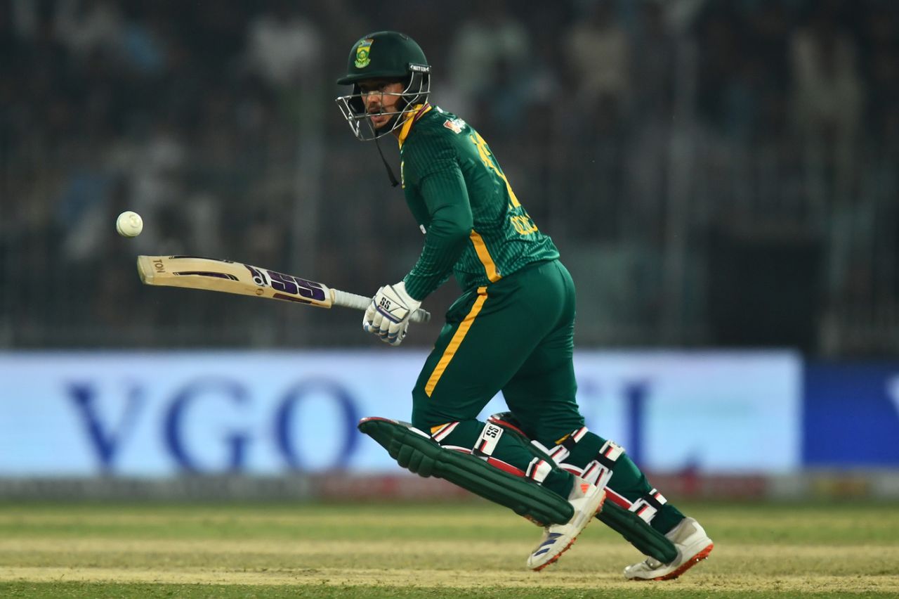 Quinton de Kock was measured at the beginning of the chase, Pakistan vs South Africa, 2nd ODI, Rawalpindi, November 6, 2025