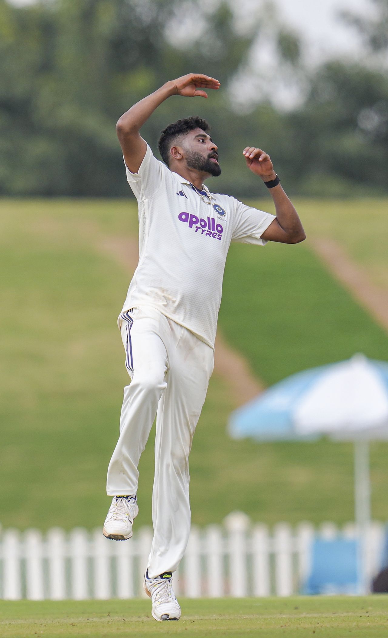 Mohammed Siraj was among the wickets despite also being expensive, India A vs South Africa A, 2nd unofficial Test, 2nd day, Bengaluru, November 7, 2025