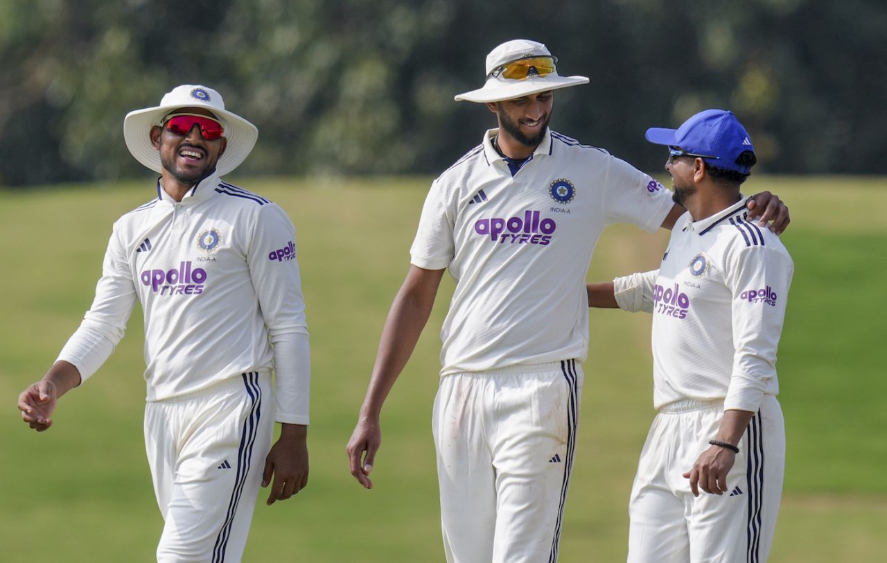 Prasidh Krishna and Kuldeep Yadav chat and laugh, much to Dhruv Jurel's amusement, India A vs South Africa A, 2nd unofficial Test, 2nd day, Bengaluru, November 7, 2025