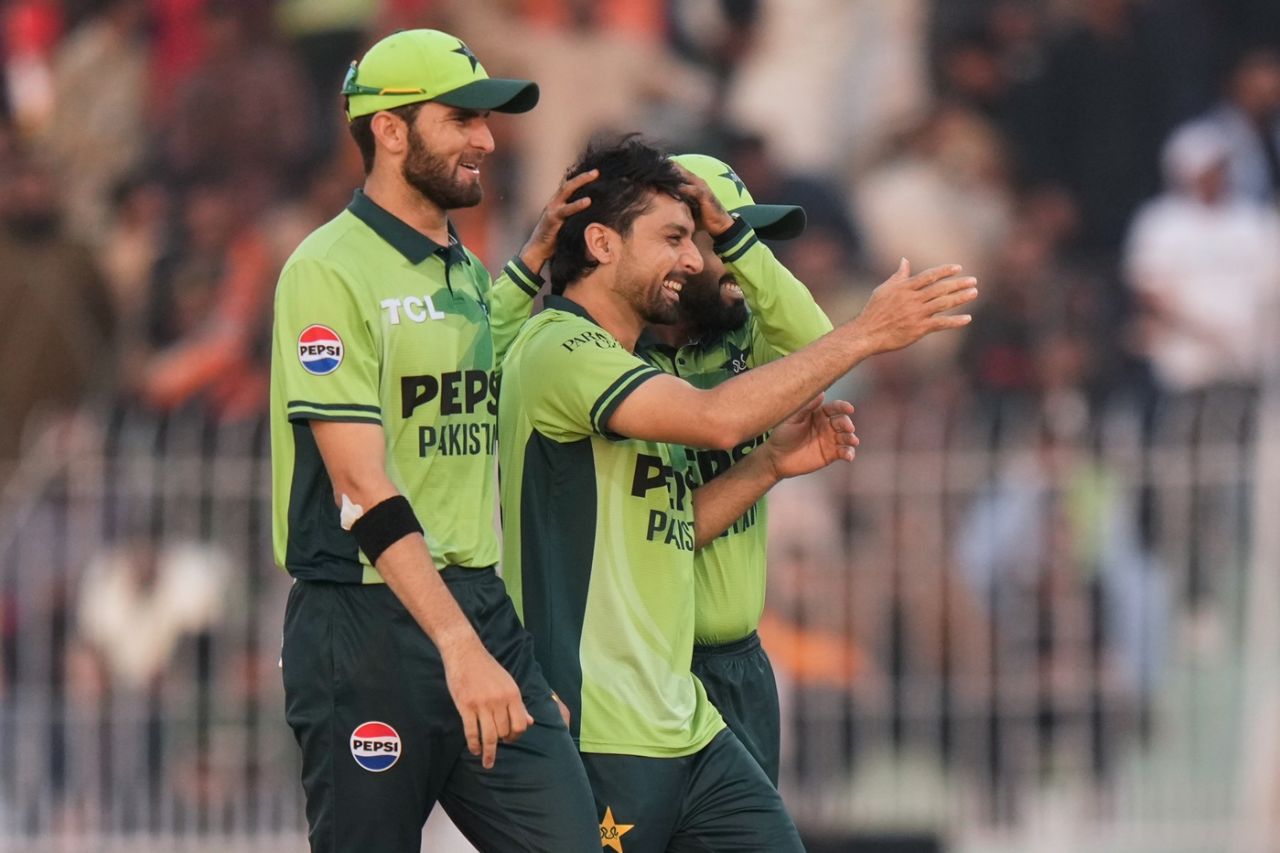 Abrar Ahmed picked four wickets to run through South Africa's middle order, Pakistan vs South Africa, 3rd ODI, Faisalabad, November 8, 2025
