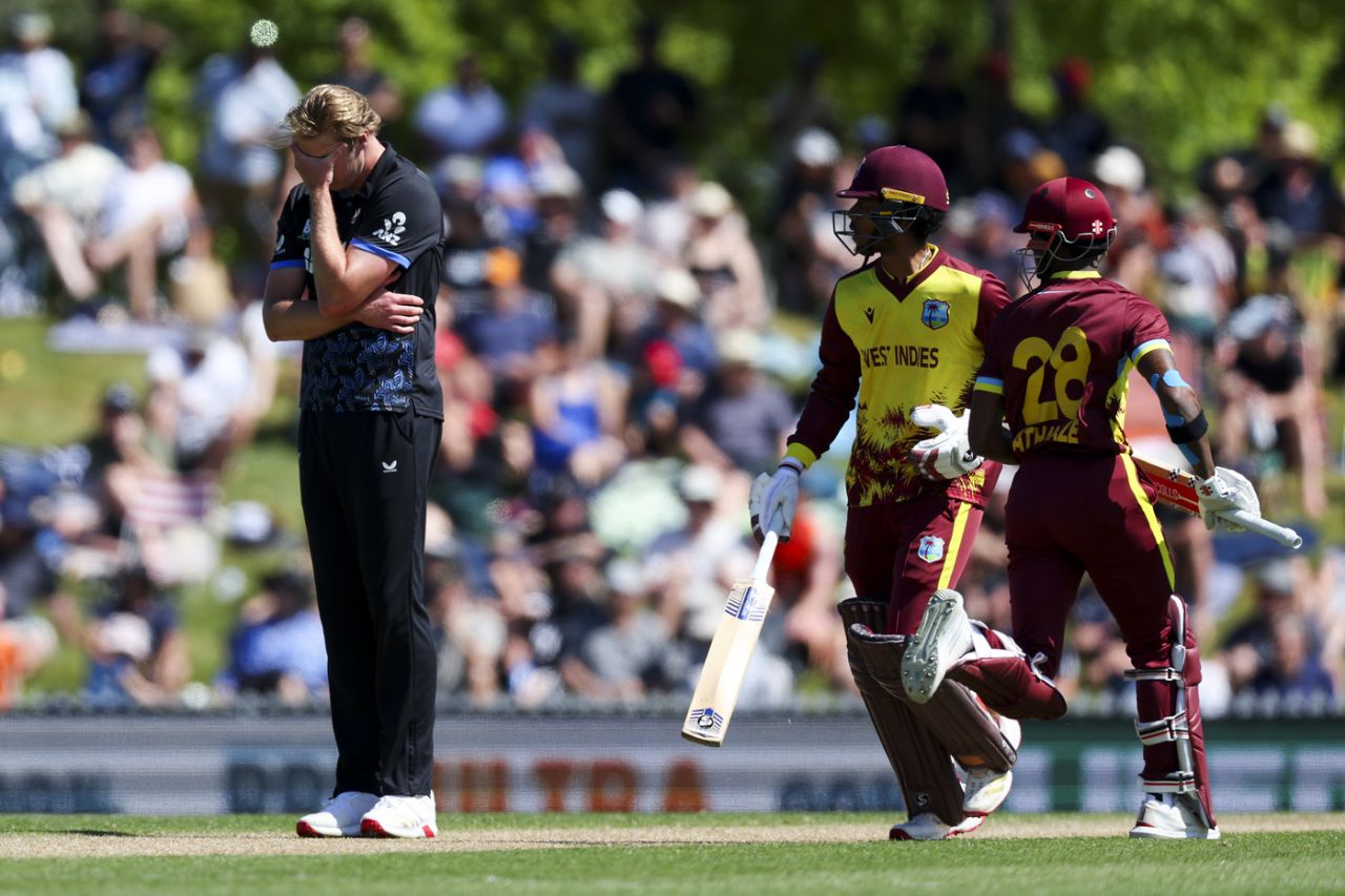 Kyle Jamieson buries his head in his hands, New Zealand vs West Indies, 3rd T20I, Nelson, November 9, 2025