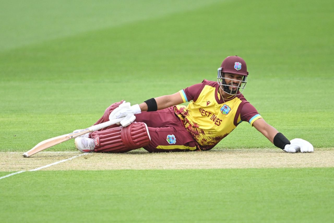 Shai Hope slipped running between the wickets, New Zealand vs West Indies, 5th T20I, Dunedin, November 13, 2025
