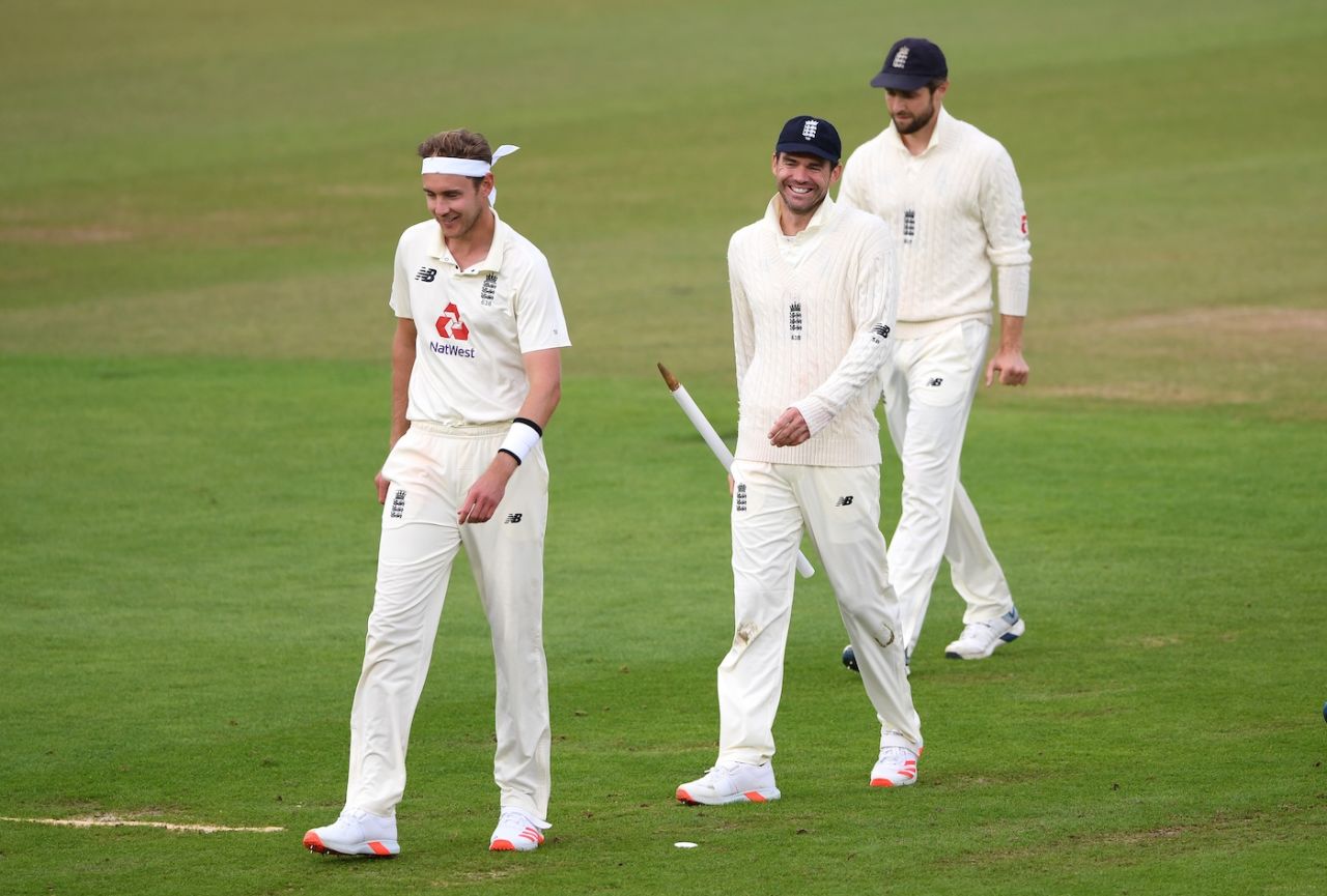 James Anderson leaves the field with Stuart Broad and Chris Woakes after picking up his 600th Test wicket, England v Pakistan, 3rd Test, Southampton, 5th day, August 25, 2020