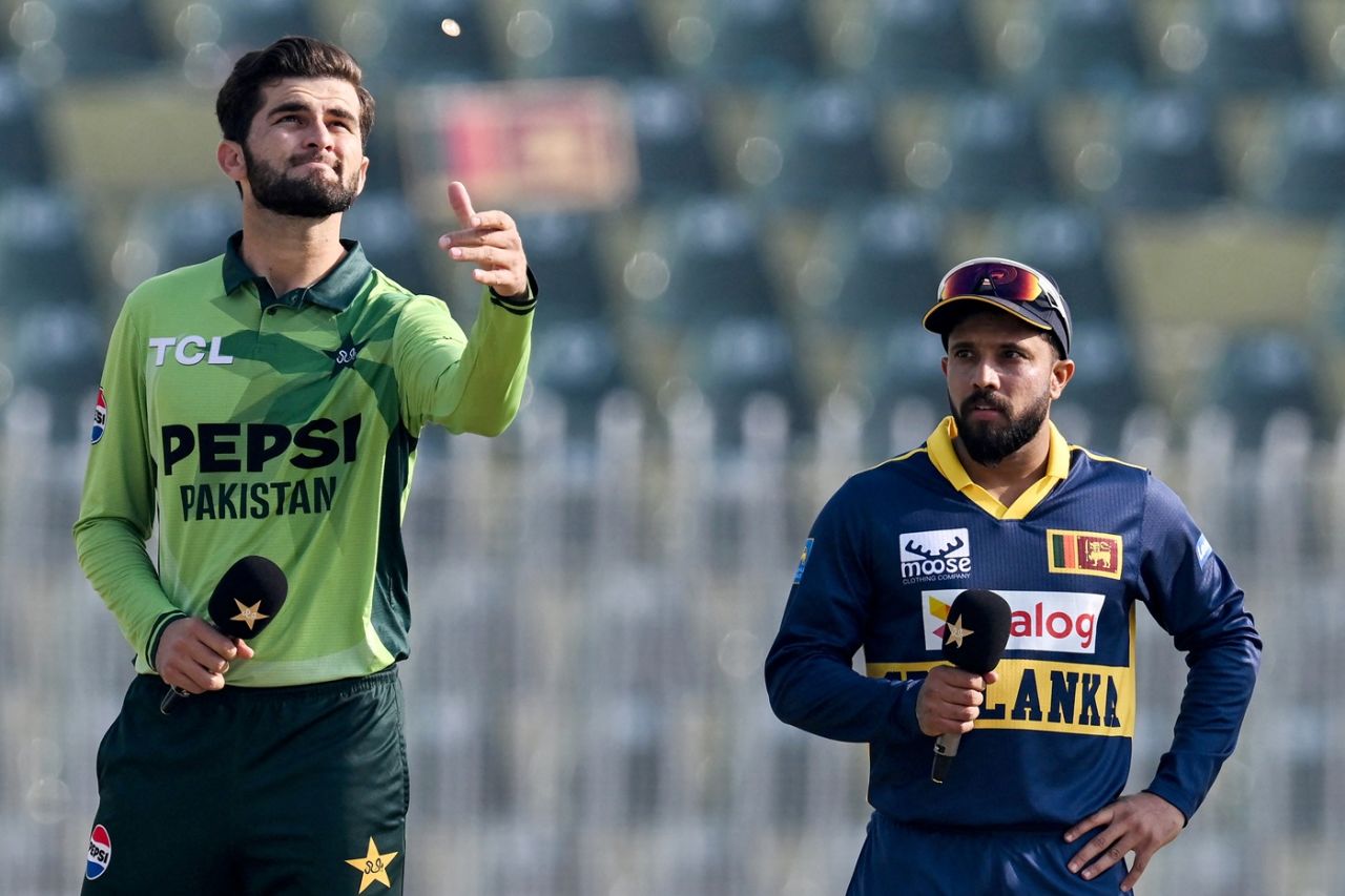 Shaheen Afridi and Kusal Mendis at the toss, Pakistan vs Sri Lanka, 3rd ODI, Rawalpindi, November 16, 2025