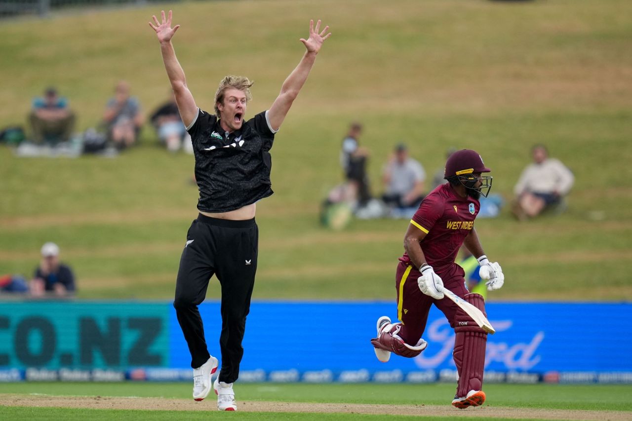 Kyle Jamieson goes up in appeal, New Zealand vs West Indies, 2nd ODI, Napier, November 19, 2025