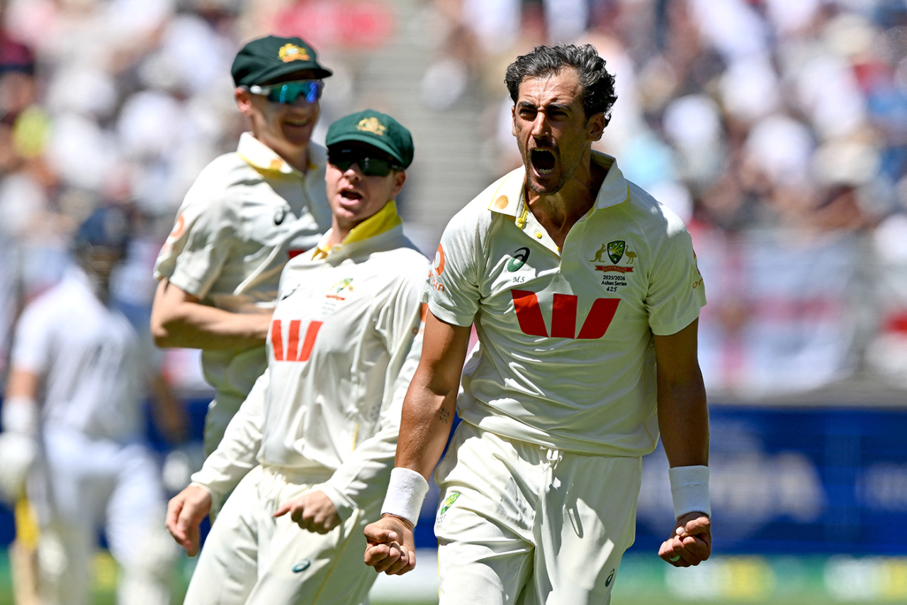 Mitchell Starc made an early impression on the series, Australia vs England, 1st Test, The Ashes, Perth Stadium, November 21, 2025