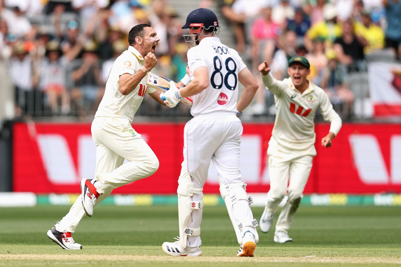 Scott Boland picked up three wickets in the space of 11 balls, Australia vs England, 1st Test, The Ashes, Perth Stadium, November 22, 2025
