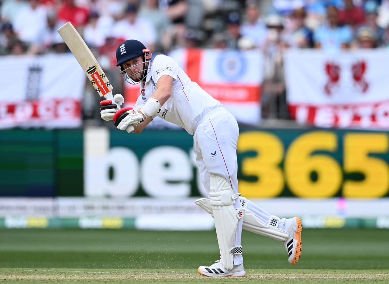 Gus Atkinson added vital lower-order runs, Australia vs England, 1st Test, The Ashes, Perth Stadium, November 22, 2025