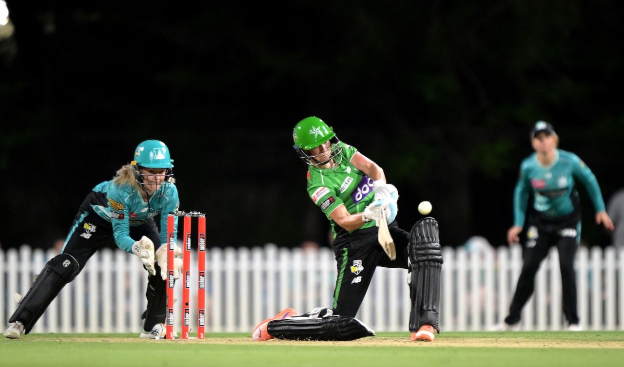 Marizanne Kapp blasted five sixes in her match-winning knock, Brisbane Heat vs Melbourne Stars, WBBL 2025-26, Brisbane, November 23, 2025