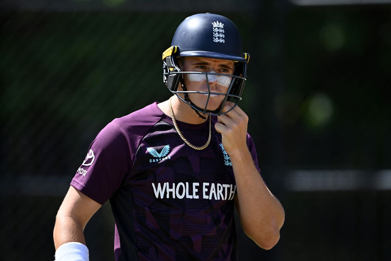 Jacob Bethell bats in the nets, Canberra, November 28, 2025