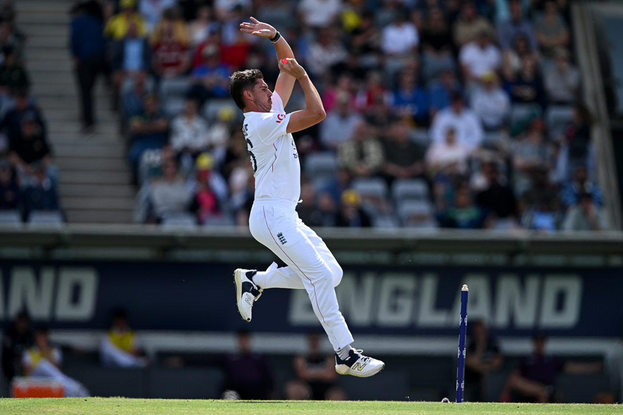 Josh Tongue runs in with the pink ball, Prime Minister's XI vs England XI, Canberra, November 29, 2025
