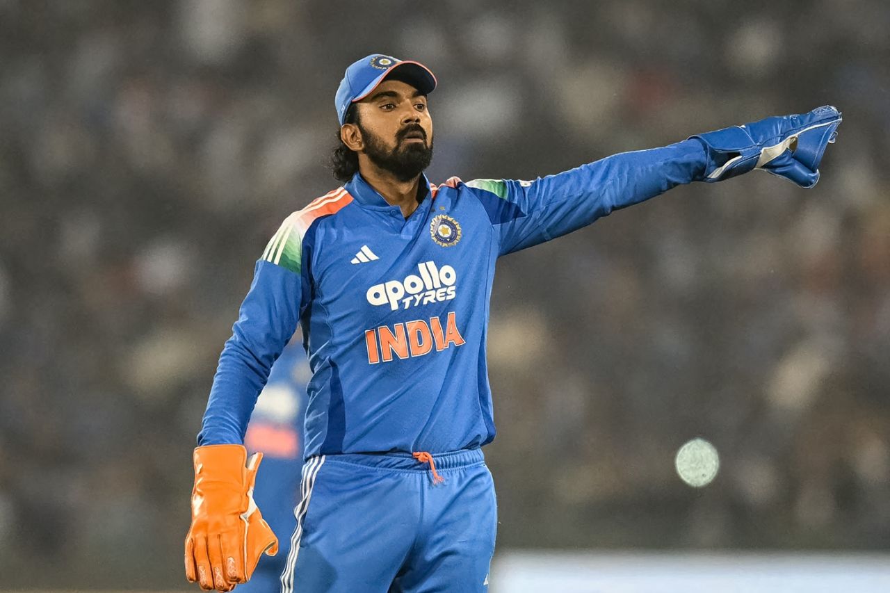 KL Rahul marshals his troops, India vs South Africa, 2nd ODI, Raipur, December 3, 2025