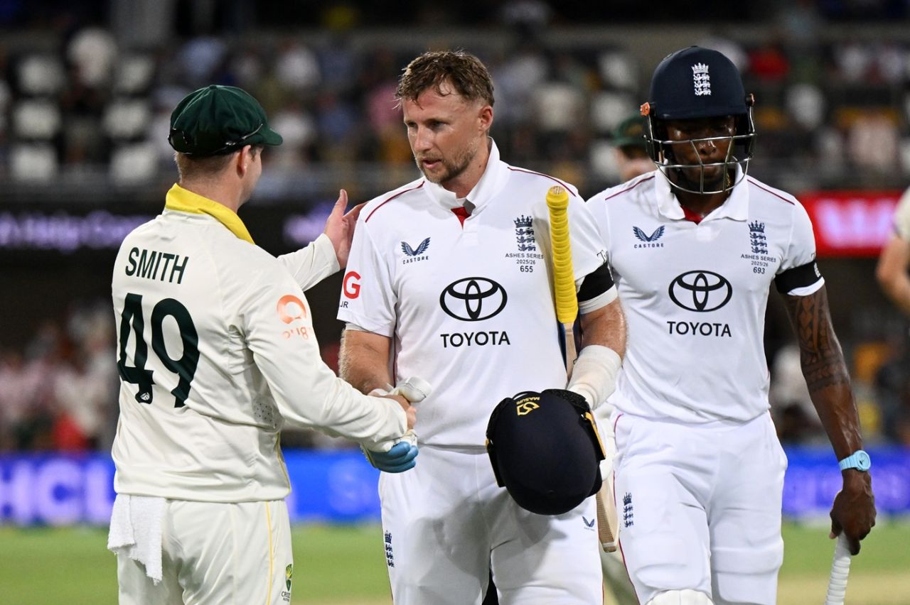 Joe Root and Jofra Archer added an unbeaten 61 off 44 before stumps, Australia vs England, 2nd Test, Brisbane, day 1, December 4, 2025