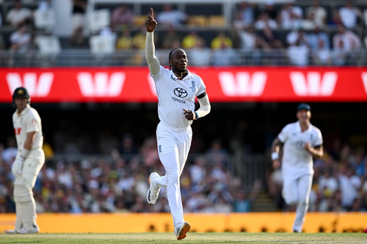 Jofra Archer removed Jake Weatherald after the interval, Australia vs England, 2nd Test, Brisbane, December 5, 2025