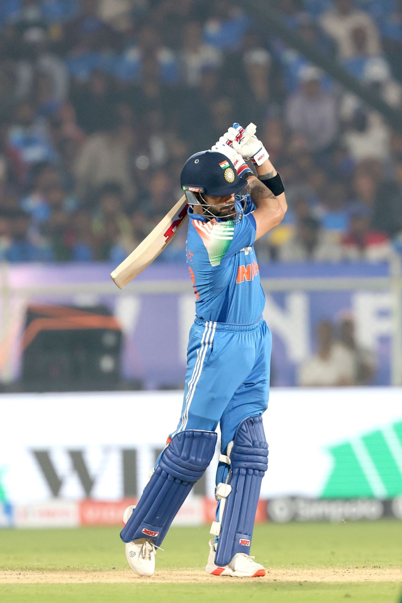 Virat Kohli's version of the no-look six, India vs South Africa, 3rd ODI, Visakhapatnam, December 6, 2025