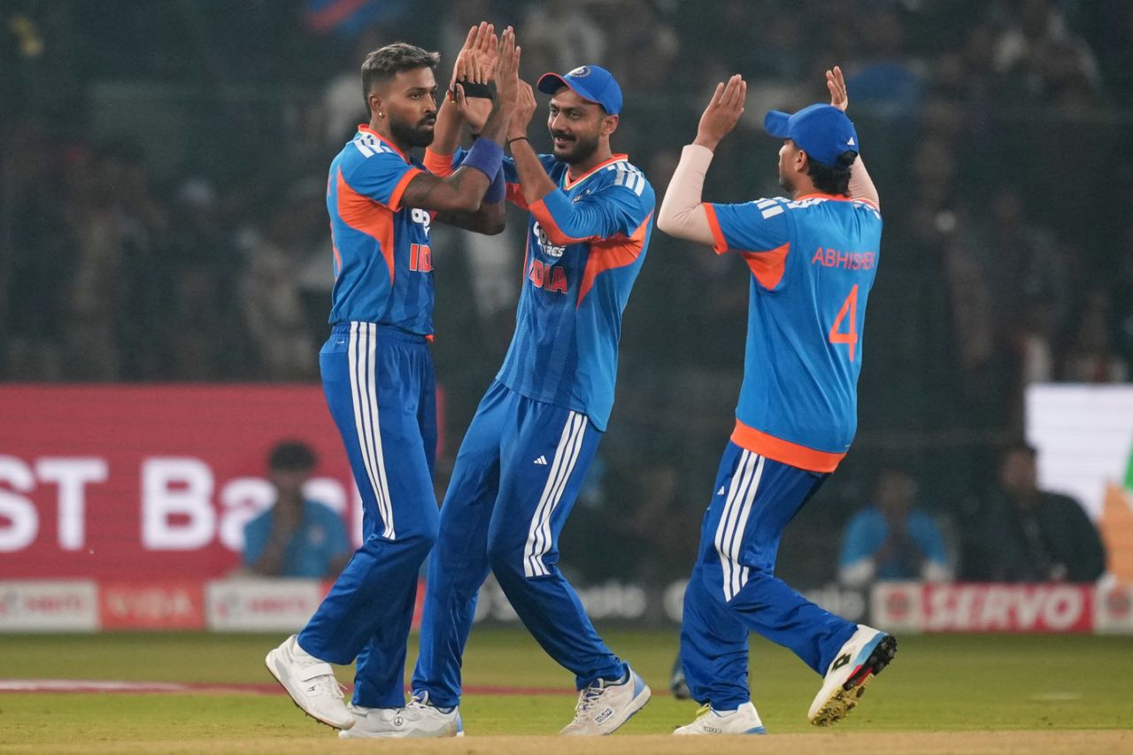 Hardik Pandya celebrates a wicket, India vs South Africa, 1st T20I, Cuttack, December 9, 2025