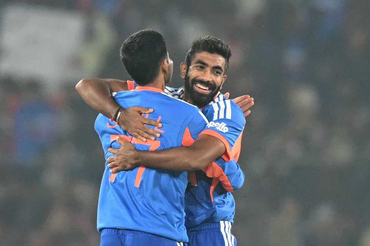 Jasprit Bumrah embraces his captain, India vs South Africa, 1st T20I, Cuttack, December 9, 2025