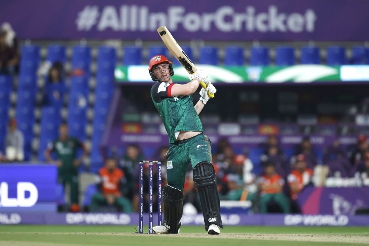 Dan Lawrence goes on the attack, Desert Vipers vs MI Emirates, ILT20, December 9, 2025