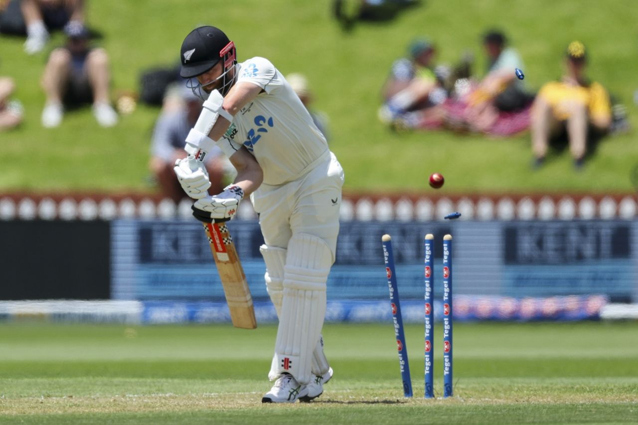 A beauty from Anderson Phillip knocked back Kane Williamson's off stump, New Zealand vs West Indies, 2nd Test, Wellington, 2nd day, December 11, 2025