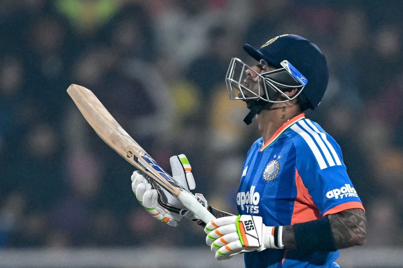 Suryakumar Tadav walks back, India vs South Africa, 2nd T20I, New Chandigarh, December 11, 2025