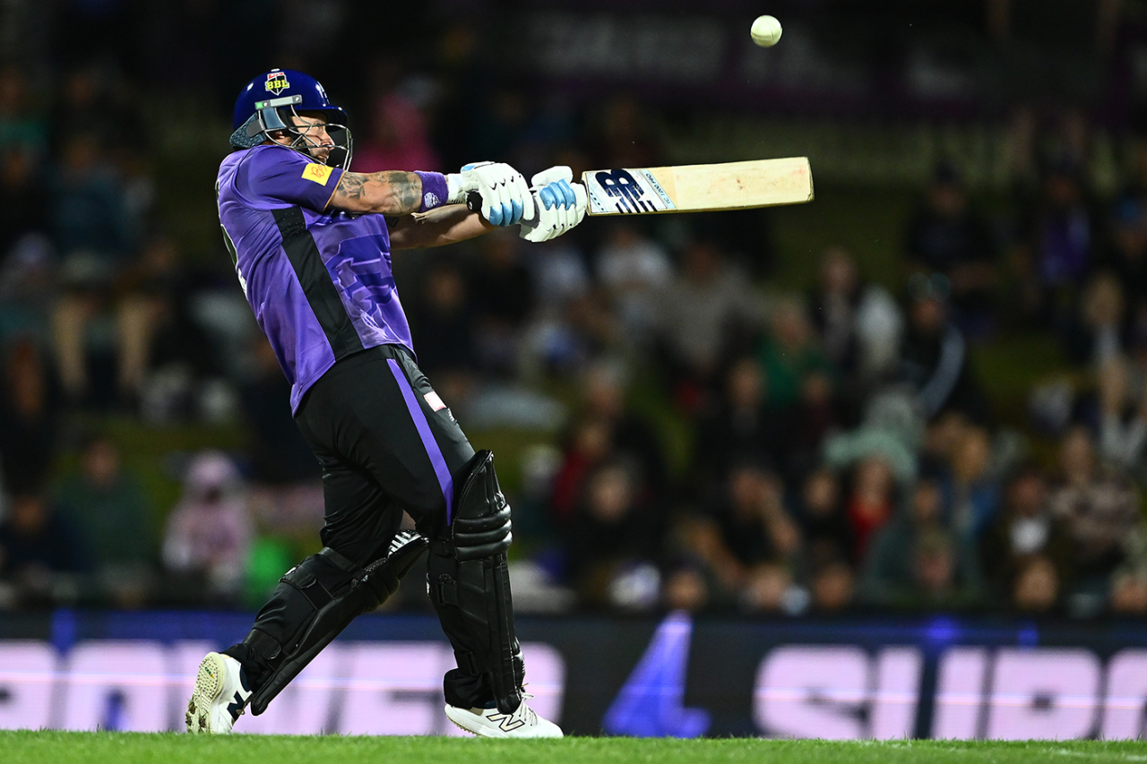 Matthew Wade played a useful hand, Hobart Hurricanes vs Sydney Thunder, BBL, Hobart, December 16, 2025