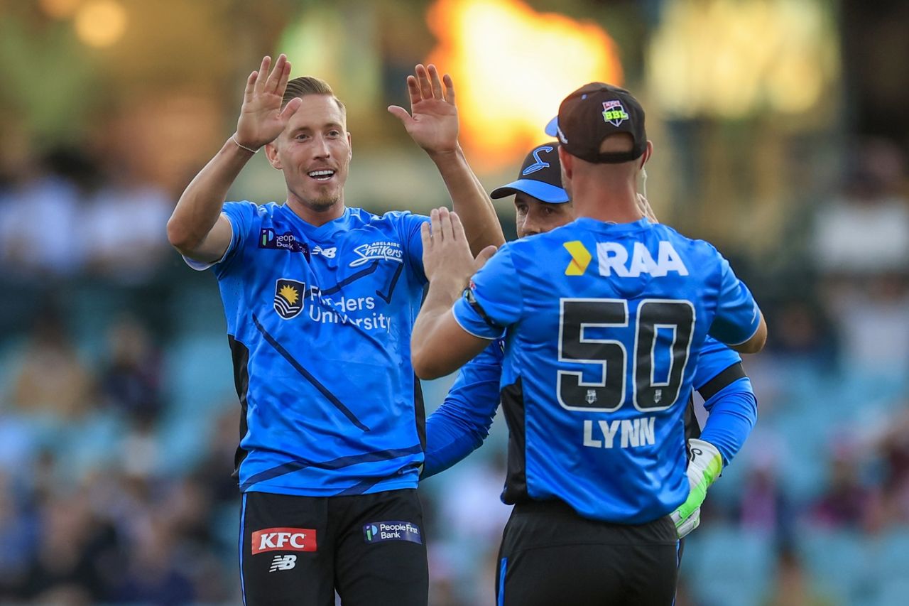 Luke Wood starred with three wickets against Sydney Sixers, Sydney Sixers vs Adelaide Strikers, BBL, Sydney, December 17, 2025
