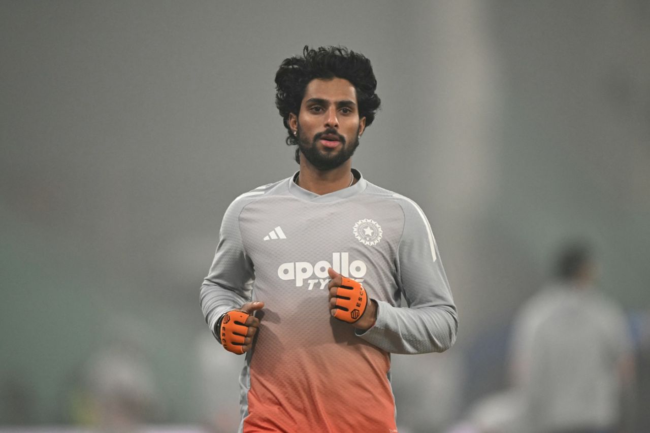 Tilak Varma warms up for the Lucknow T20I, India vs South Africa, 4th T20I, Lucknow, December 17, 2025