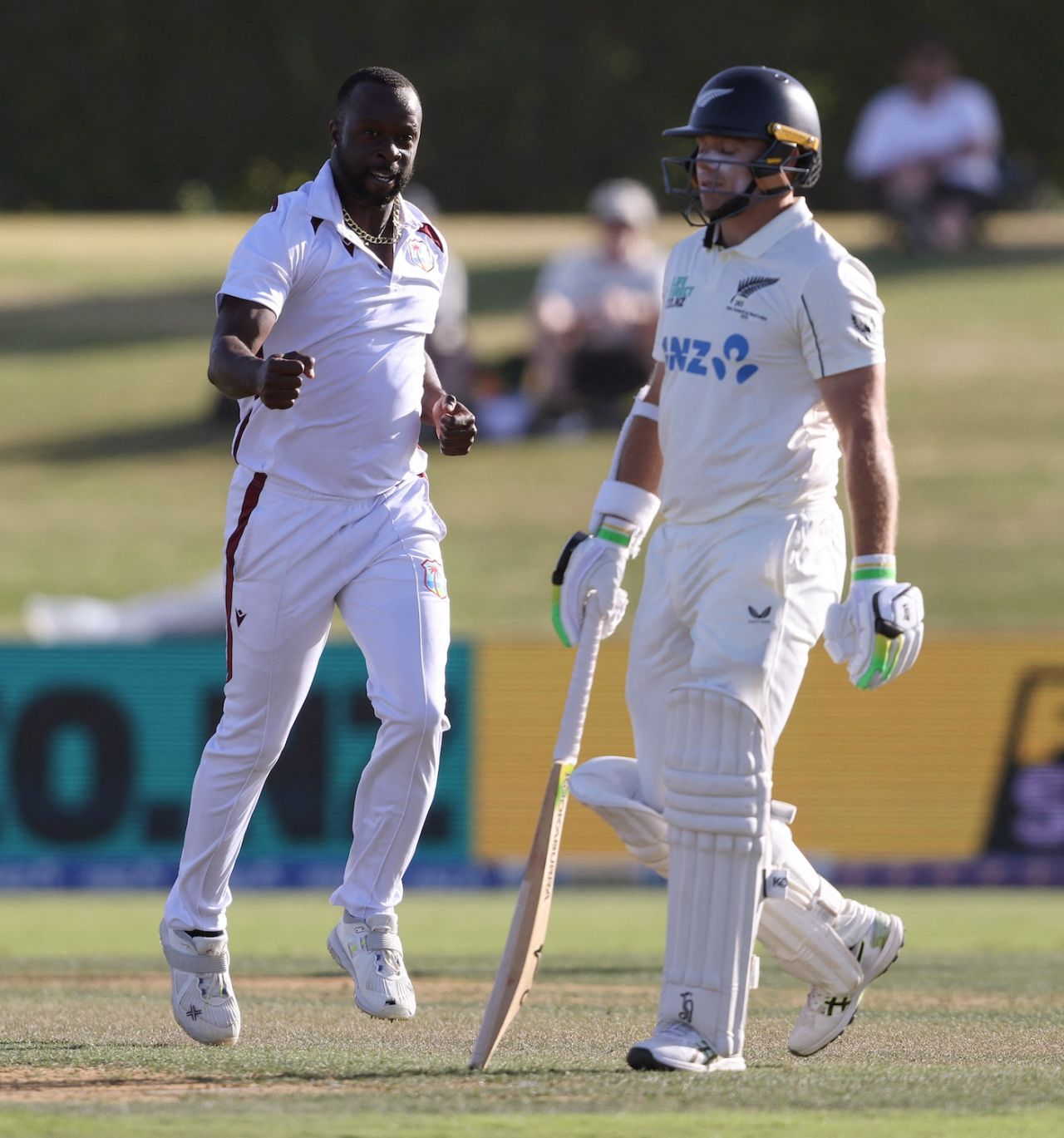Kemar Roach removed Tom Latham for West Indies' first wicket, New Zealand vs West Indies, 3rd Test, Mount Maunganui, 1st day, December 18, 2025