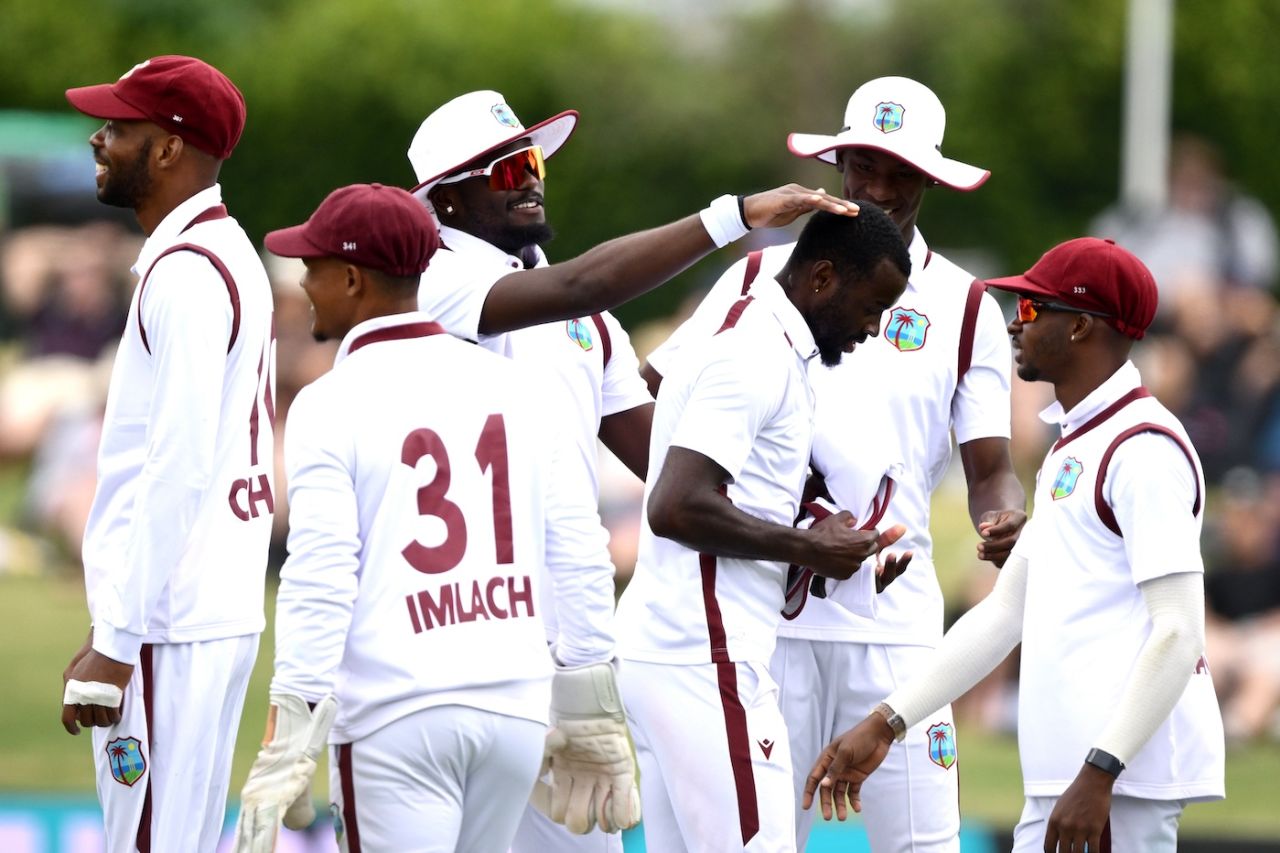 Anderson Phillip picked up a couple of quick wickets in the second session, New Zealand vs West Indies, 3rd Test, Mount Maunganui, 2nd day, December 19, 2025