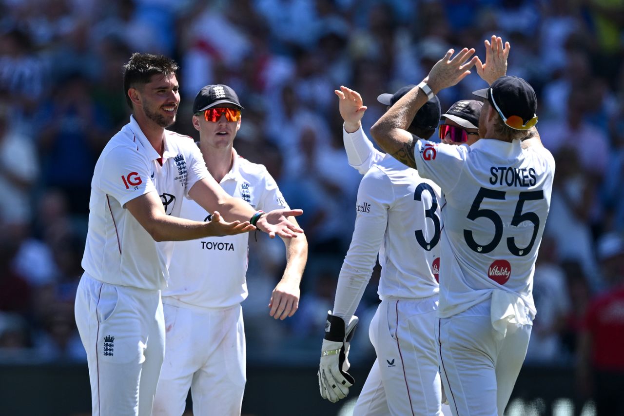 Josh Tongue picked up Josh Inglis again, Australia vs England, 3rd Test, Adelaide, 4th day, December 20, 2025