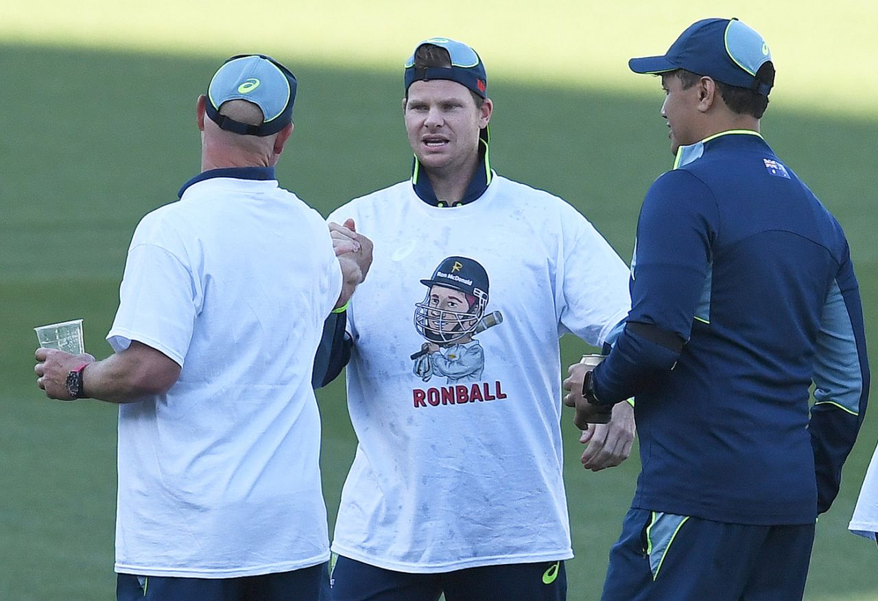 Steven Smith sports a "Ronball" t-shirt, Australia vs England, 3rd Test, Adelaide, 5th day, December 21, 2025