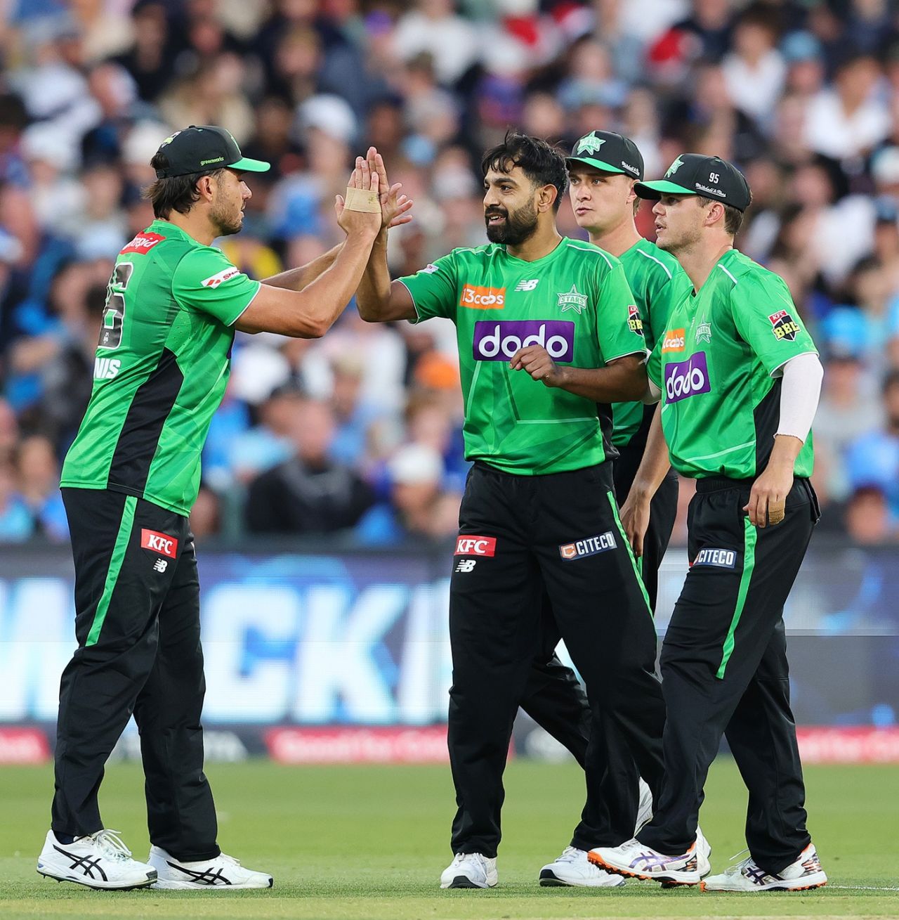 Haris Rauf struck three times in the death overs, Adelaide Strikers vs Melbourne Stars, BBL, Adelaide, December 23, 2025