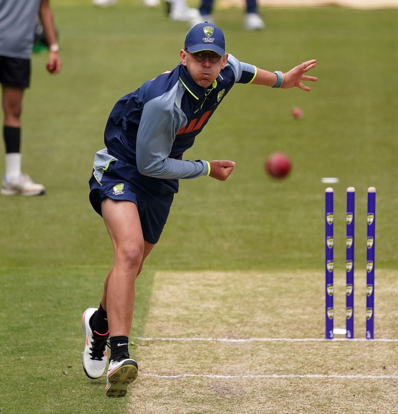 Todd Murphy turns his arm over in training, Australia vs England, 4th Test, Melbourne, December 24, 2025