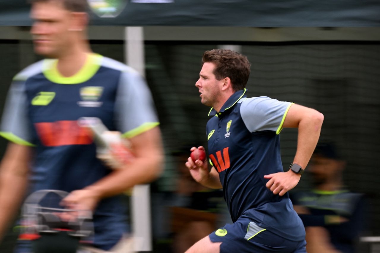 Jhye Richardson runs in to bowl, Australia vs England, 4th Test, Melbourne, December 24, 2025