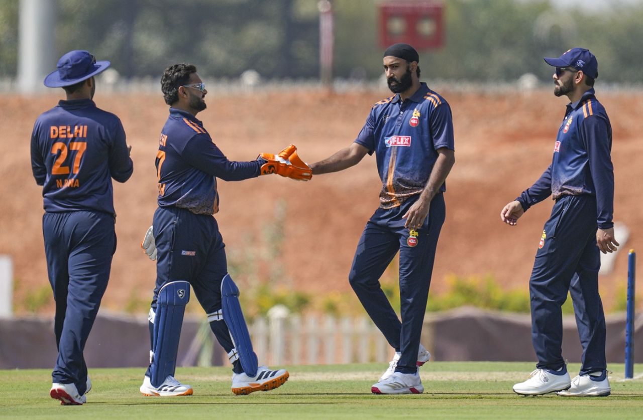 Simarjeet Singh picked up a five-wicket haul, Andhra vs Delhi, Vijay Hazare Trophy 2025-26, Bengaluru, December 24, 2025