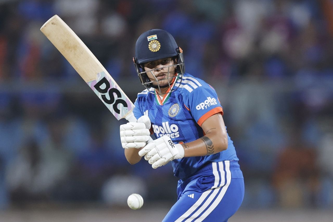 Shafali Verma watches the ball fly away, India vs Sri Lanka, 3rd T20I, Thiruvananthapuram, December 26, 2025