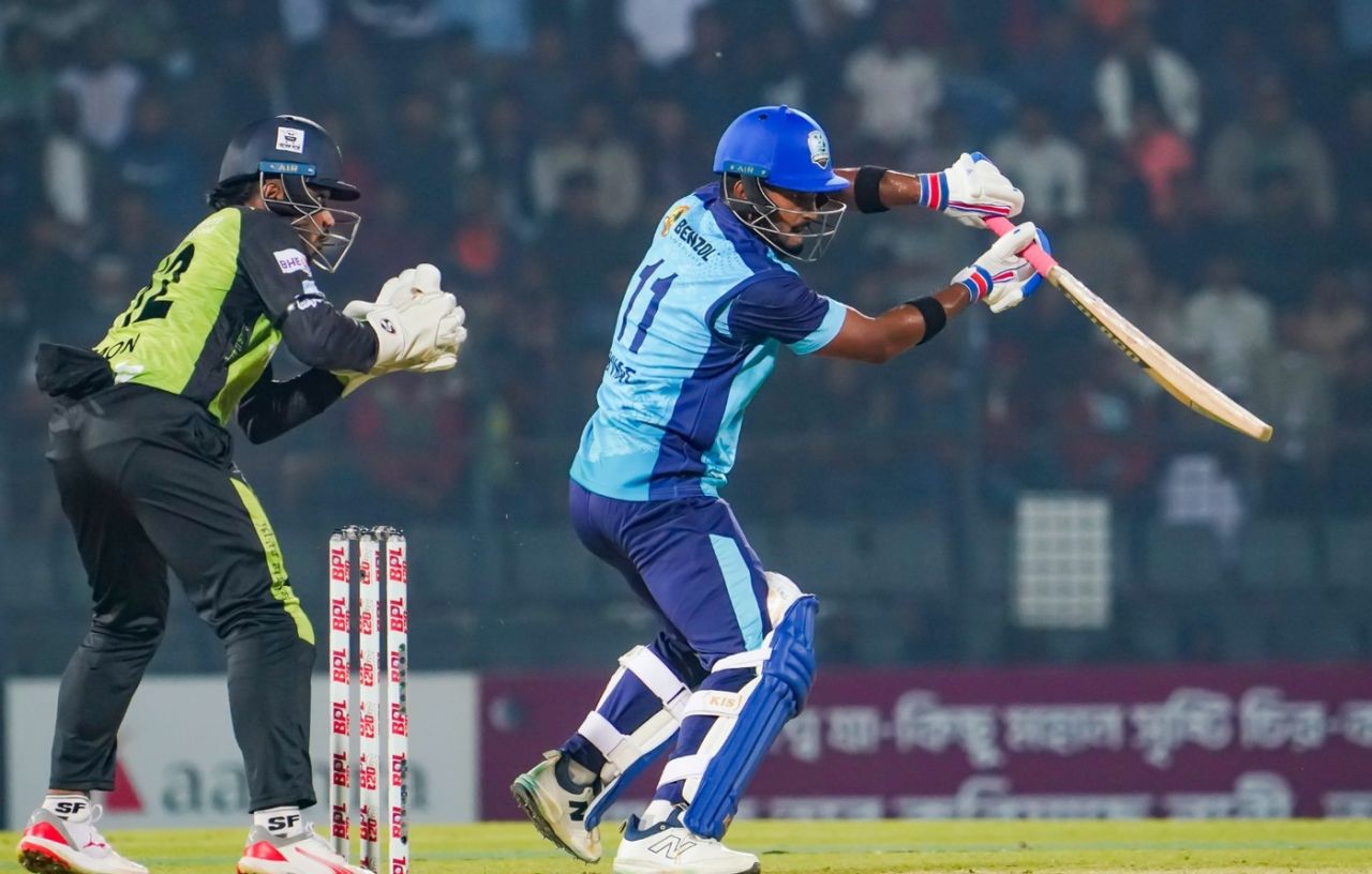 Shykat Ali plays a shot, Noakhali Express vs Sylhet Titans, BPL 2025-26, Sylhet, December 27, 2025