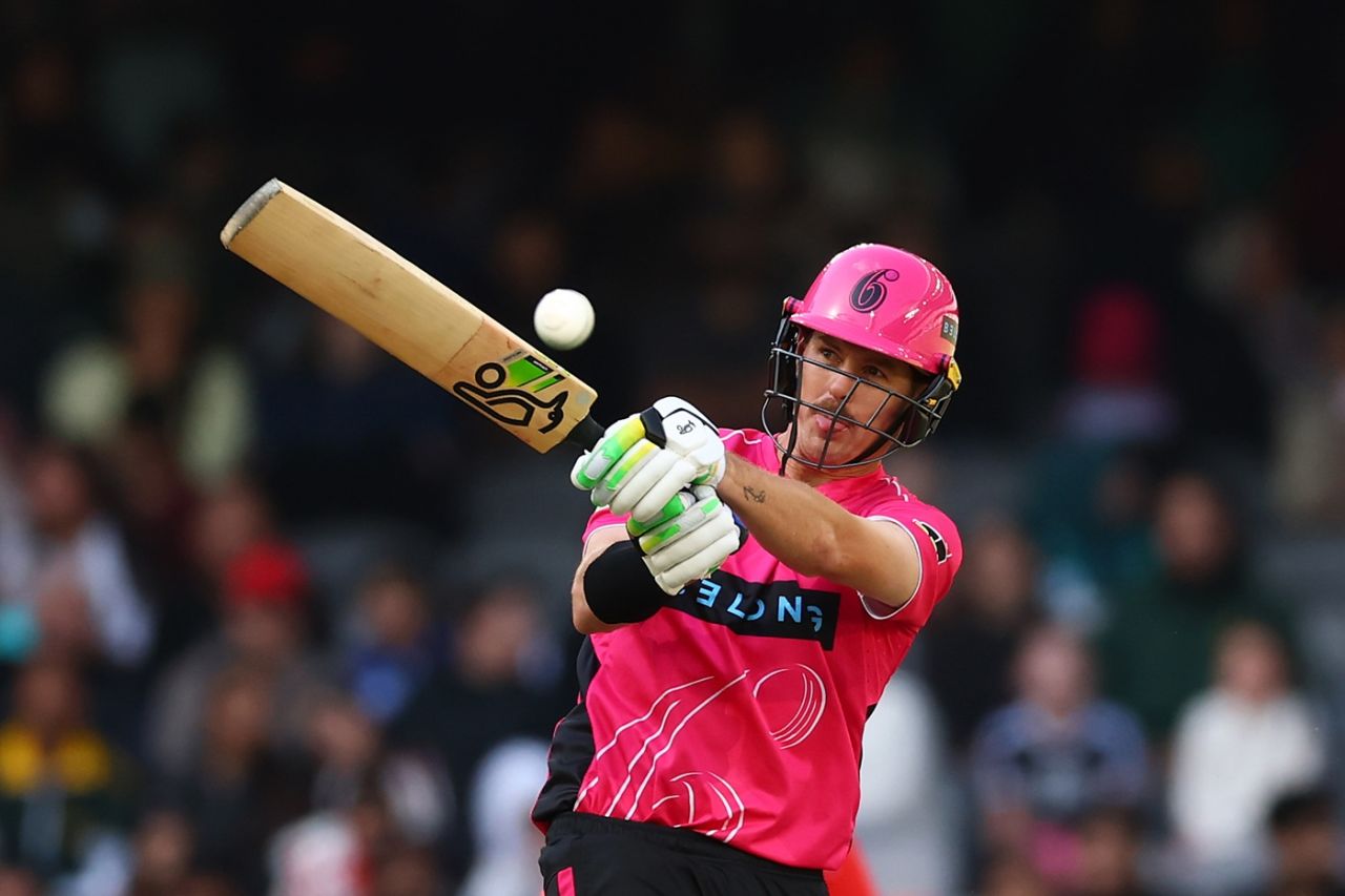 Daniel Hughes swings the ball away, Melbourne Renegades vs Sydney Sixers, WBBL, Melbourne, January 1, 2026