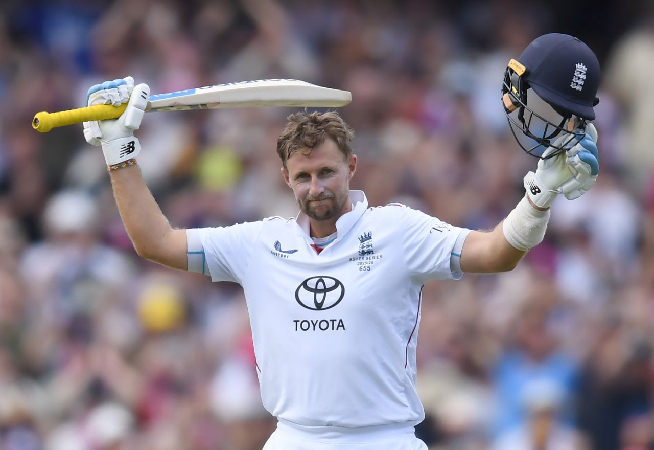 Joe Root brought up his second century of the series on the second morning, Australia vs England, 5th Test, Sydney, January 5, 2025