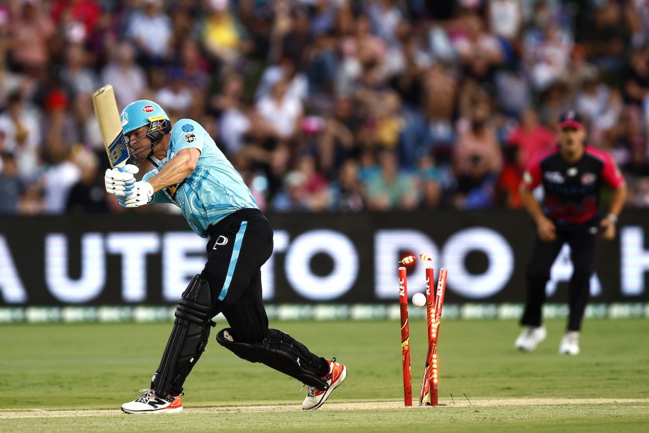 Jack Wildermuth loses his stumps to Sean Abbott, Sydney Sixers vs Brisbane Heat, BBL, Coffs Harbour, January 5, 2026