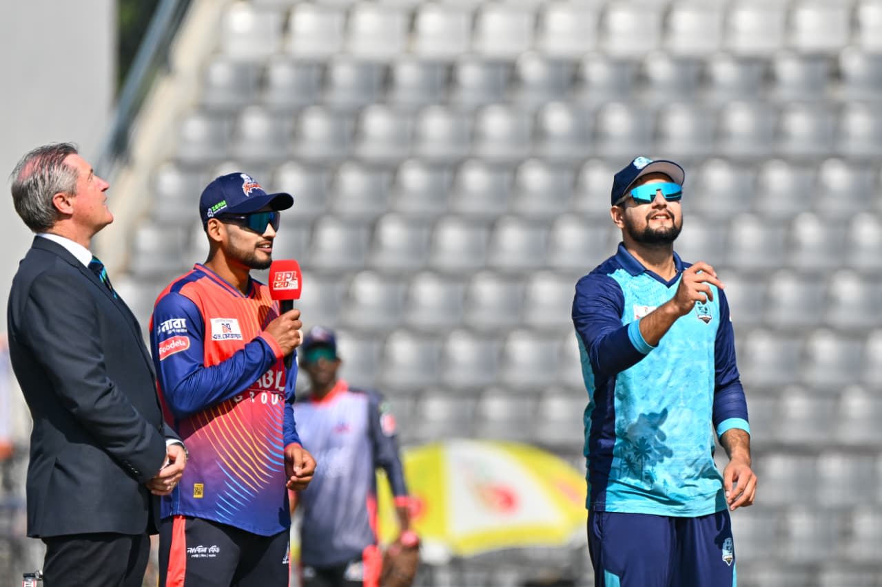 Haider Ali and Najmul Hossain Shanto at the toss, Noakhali Express vs Rajshahi Warriors, BPL, Sylhet, January 8, 2026