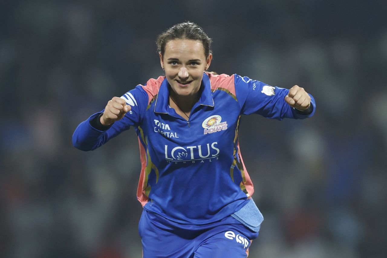 Amelia Kerr struck twice in an over, Mumbai Indians vs Royal Challengers Bengaluru, WPL, Navi Mumbai, January 9, 2026