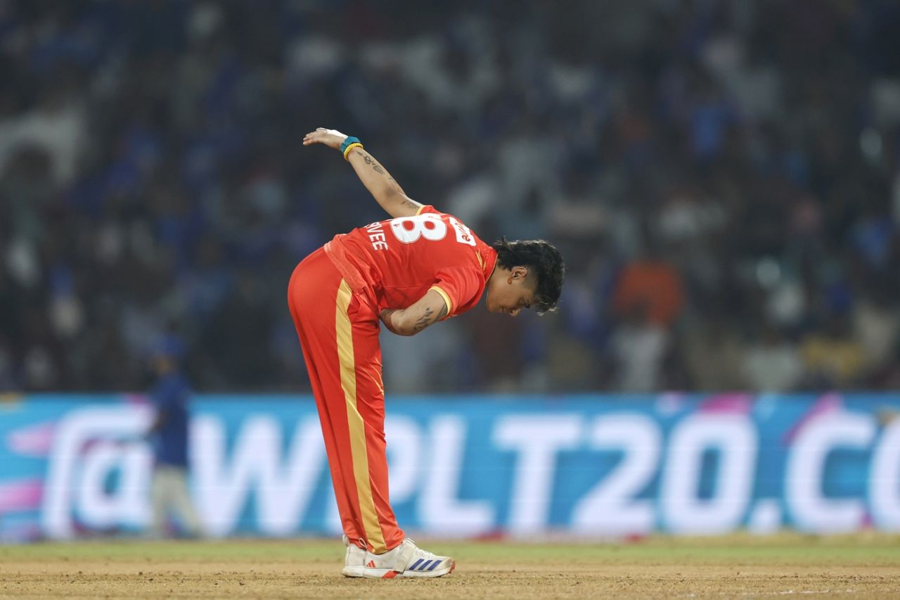 Kashvee Gautam celebrates after removing Hayley Matthews, Mumbai Indians vs Gujarat Giants, WPL, Navi Mumbai, January 13, 2026