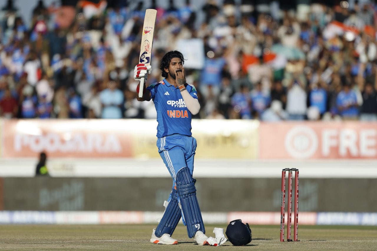 KL Rahul brought up his hundred with a six, India vs New Zealand, 2nd ODI, Rajkot, January 14, 2026