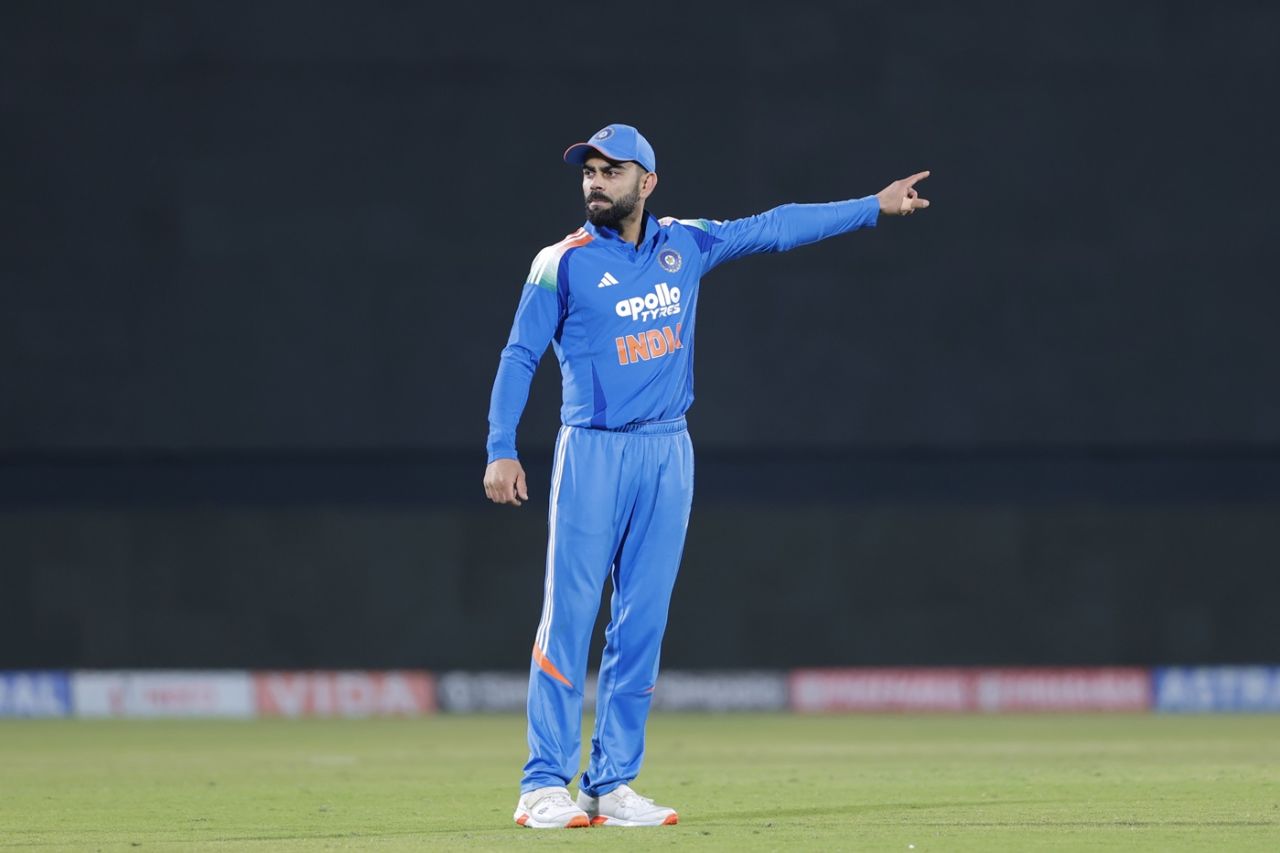 Virat Kohli tries to be proactive in the field, India vs New Zealand, 2nd ODI, Rajkot, January 14, 2026