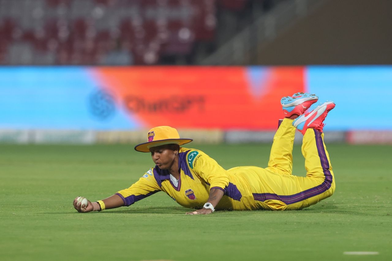 Deepti Sharma pulled off a diving catch to dismiss Shafali Verma, UP Warriorz vs Delhi Capitals, WPL, Navi Mumbai, January 14, 2026