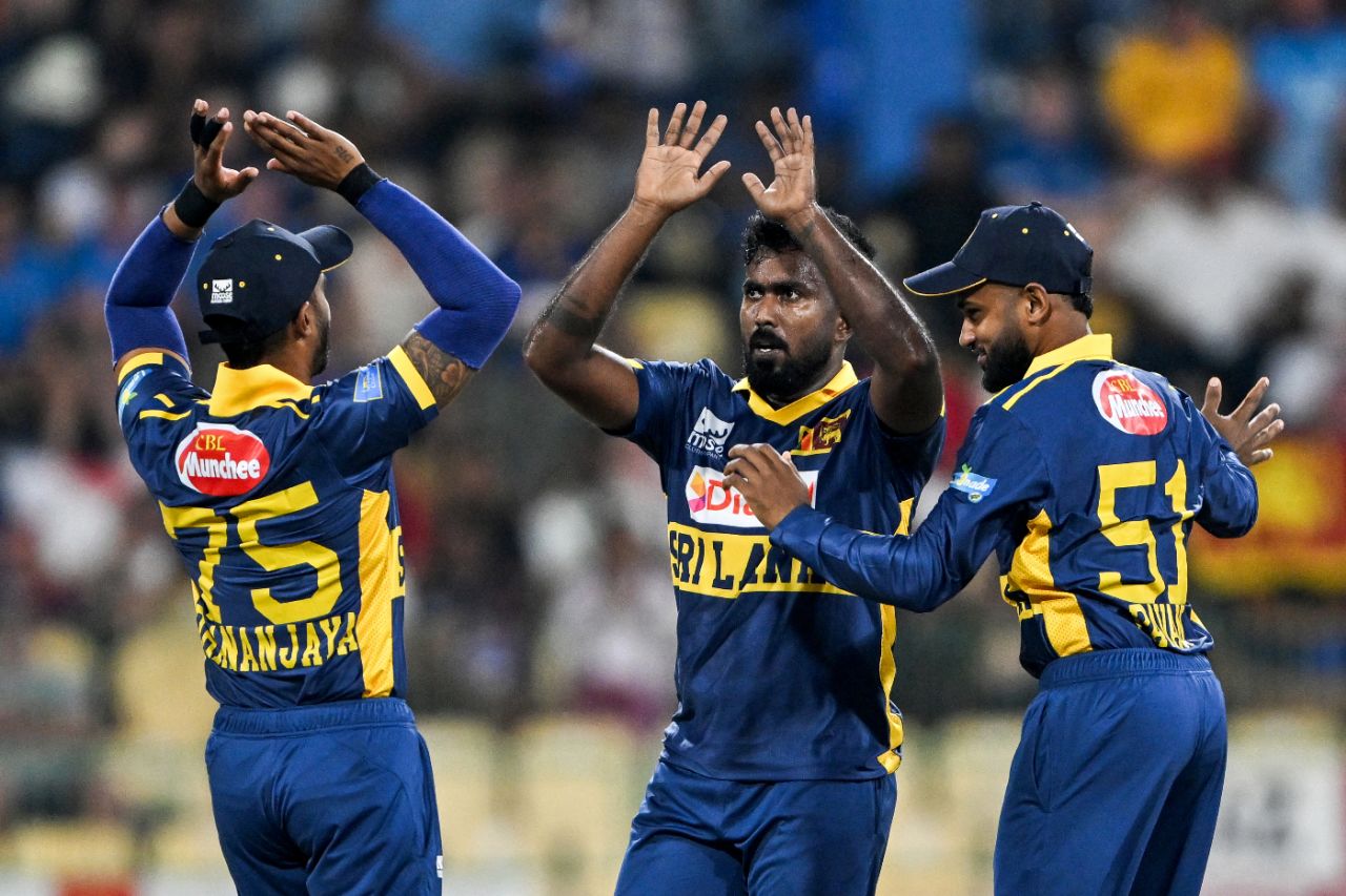 Asitha Fernando dismissed Zak Crawley in the powerplay, Sri Lanka vs England, 1st ODI, Colombo, January 22, 2026