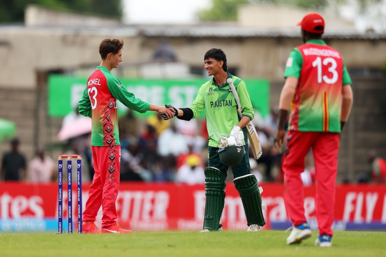 Ahmed Hussain shakes hands with Michael Blignaut after the game, Pakistan vs Zimbabwe, Men's Under-19 World Cup, Harare, January 22, 2026