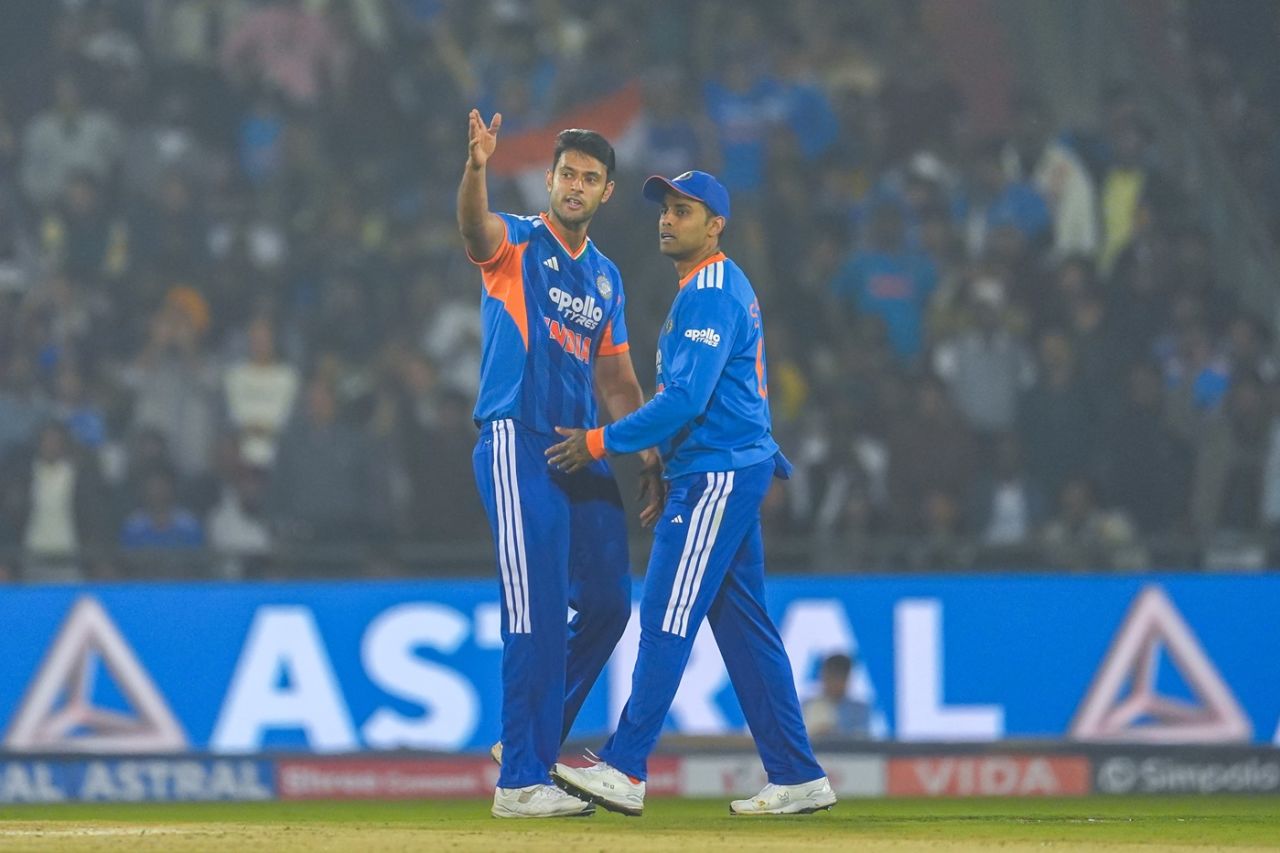 "There goes the batter I've just dismissed," Shivam Dube tells Suryakumar Yadav, India vs New Zealand, 2nd T20I, Raipur, January 23, 2026