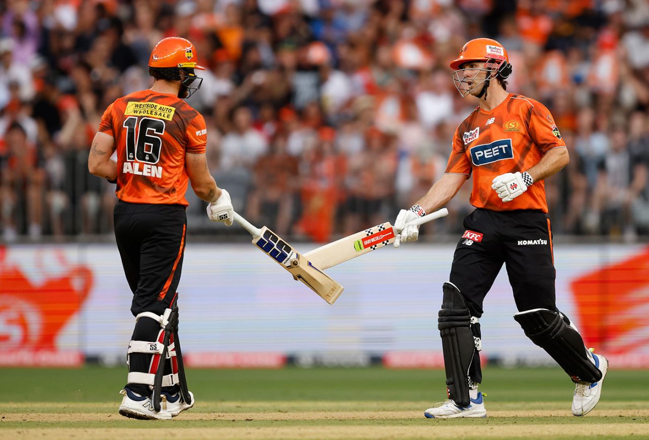 Finn Allen and Mitchell Marsh added 80 to break the back of the chase, Perth Scorchers vs Sydney Sixers, BBL, Final, Optus Stadium, January 25, 2026